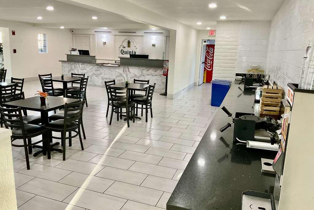 La Quinta Inn By Wyndham Stockton Kemudahan gambar